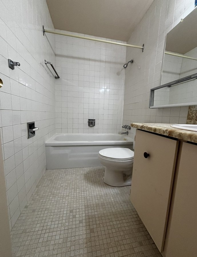 1875 Martin Grove Road - Photo 10
