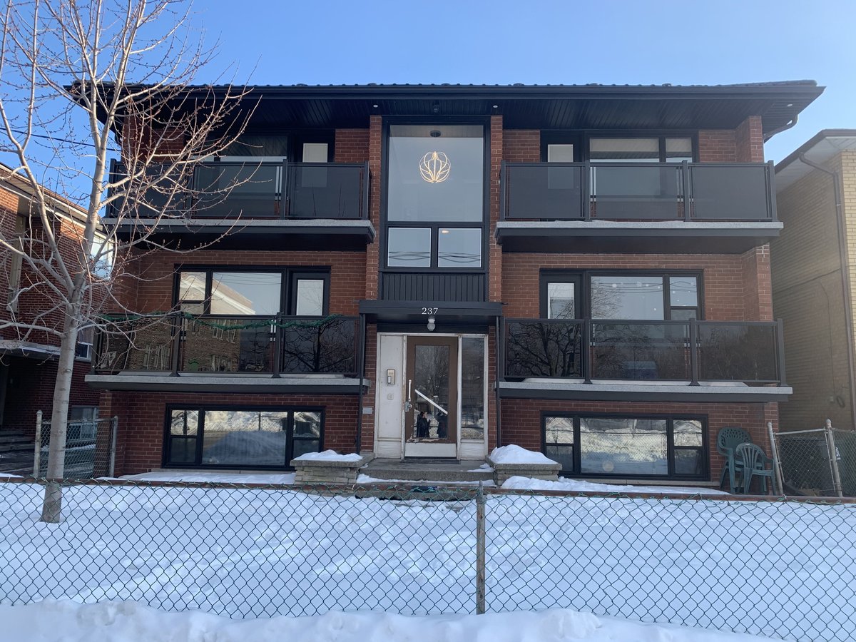 237 Melrose Street - Photo 8