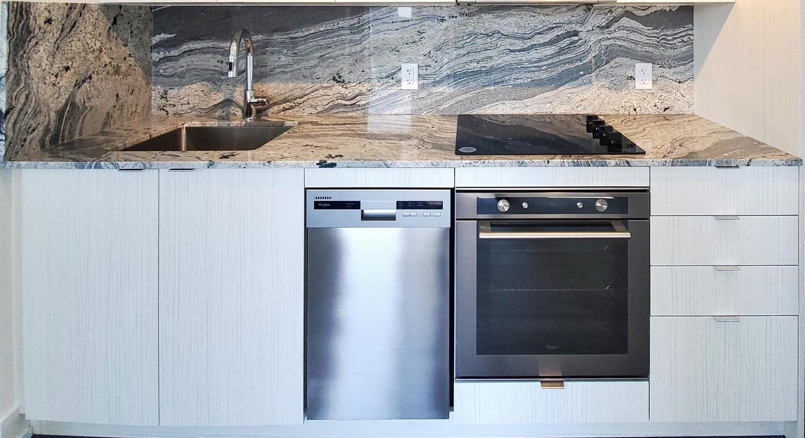 Rentals.ca ) Etobicoke Apartments, Condos and Houses For Rent Rentals.ca ) Etobicoke Apartments, Condos and Houses For Rent