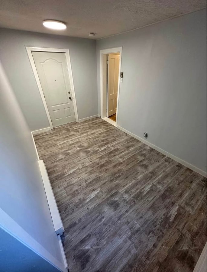 111 Aberdeen Street - Photo 2