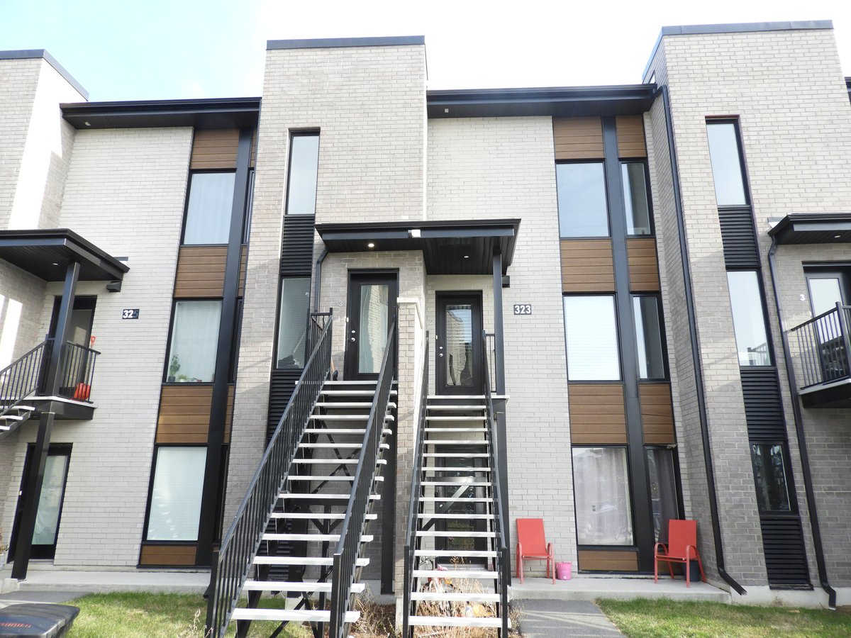323 Avenue de l'Hippodrome - Photo 1