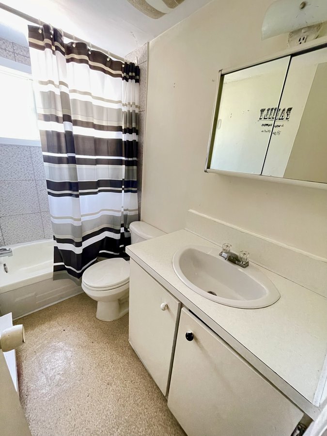 138 Rue Laval - Photo 3
