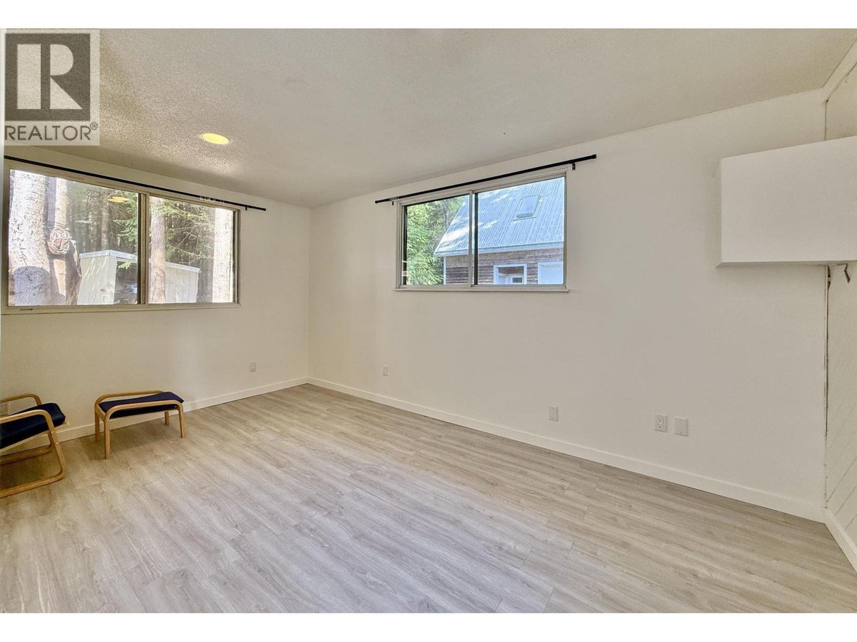 1290 STEWART ROAD - Photo 7