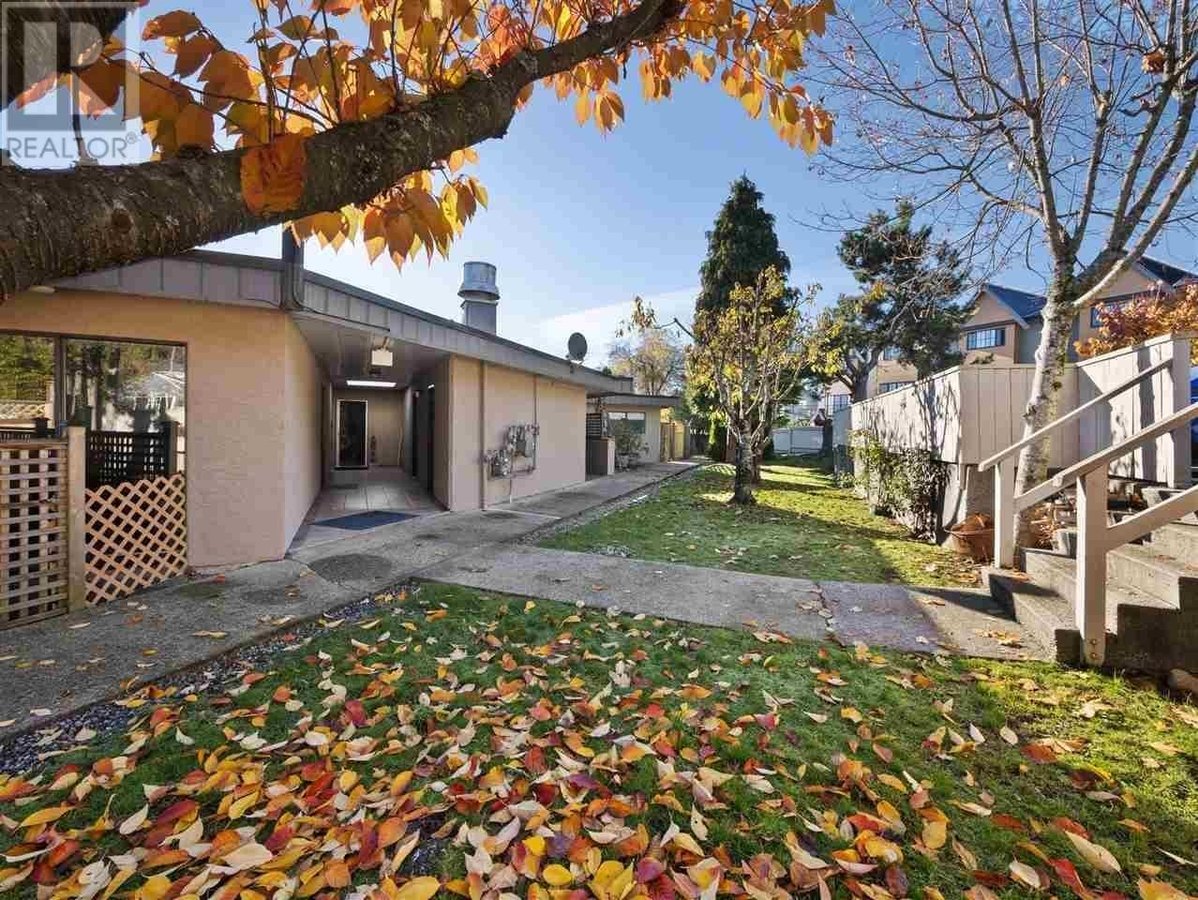 Rentals.ca Gibsons Apartments, Condos and Houses For Rent