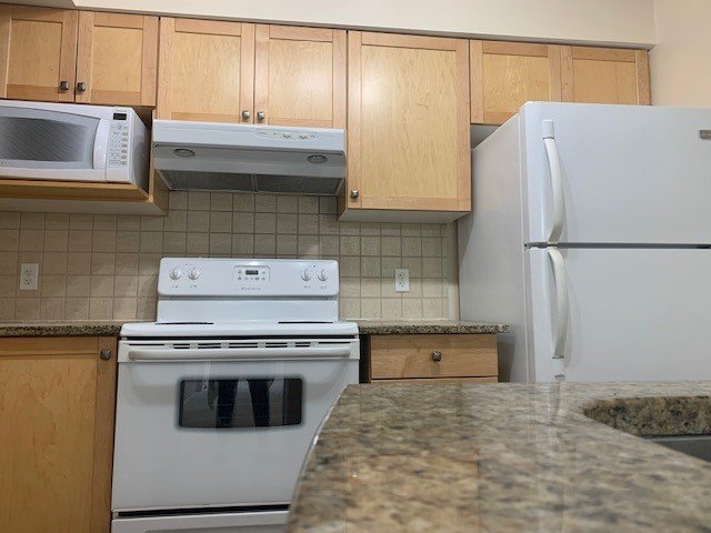 1921 Saint Joseph Boulevard - Photo 6