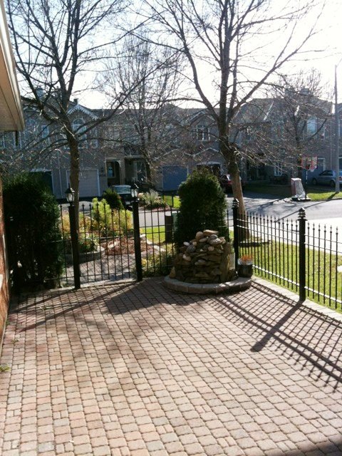 1621 Marley Crescent - Photo 2