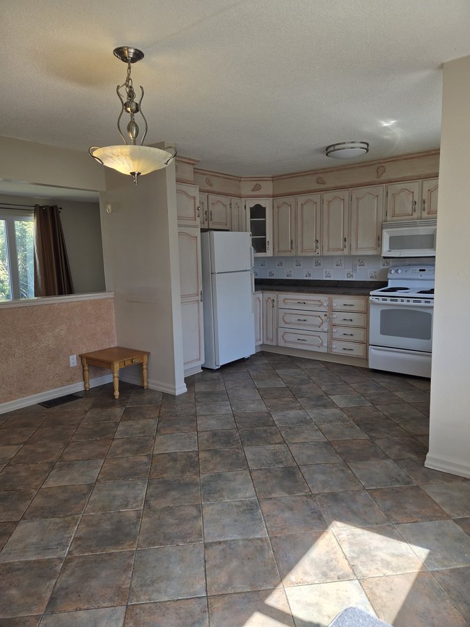 6880 Rocque Street - Photo 2