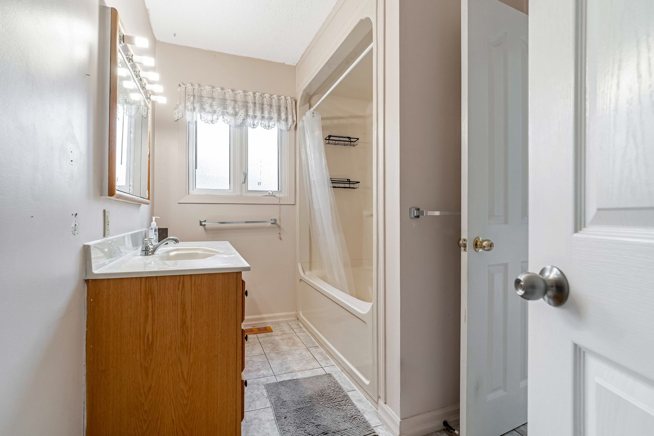 6870 Rocque Street - Photo 8