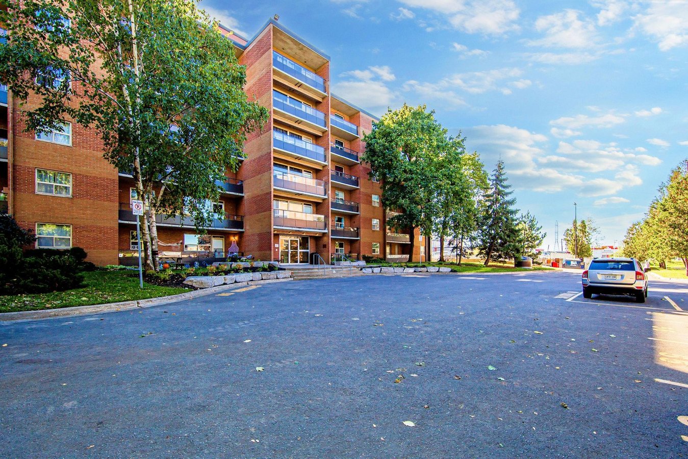 Guelph Off Campus Student Housing Apartments Condos and Houses for Rent