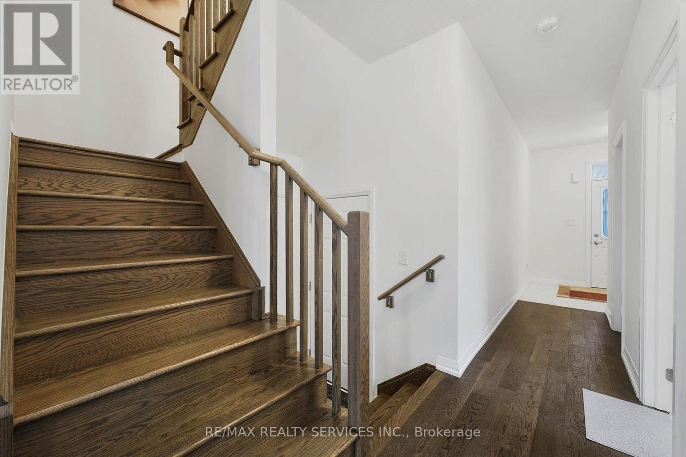 40 LONSDALE ROAD - Photo 3