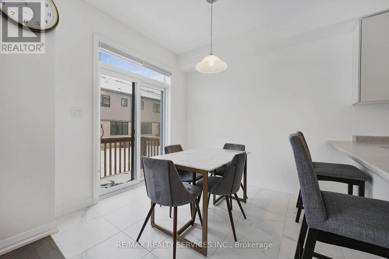 40 LONSDALE ROAD - Photo 10
