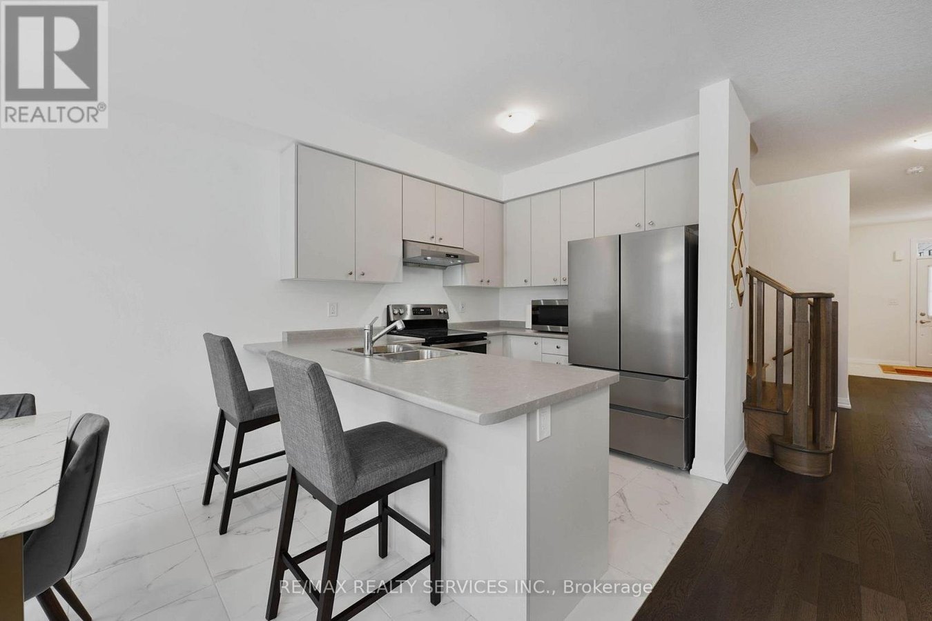 40 LONSDALE ROAD - Photo 13
