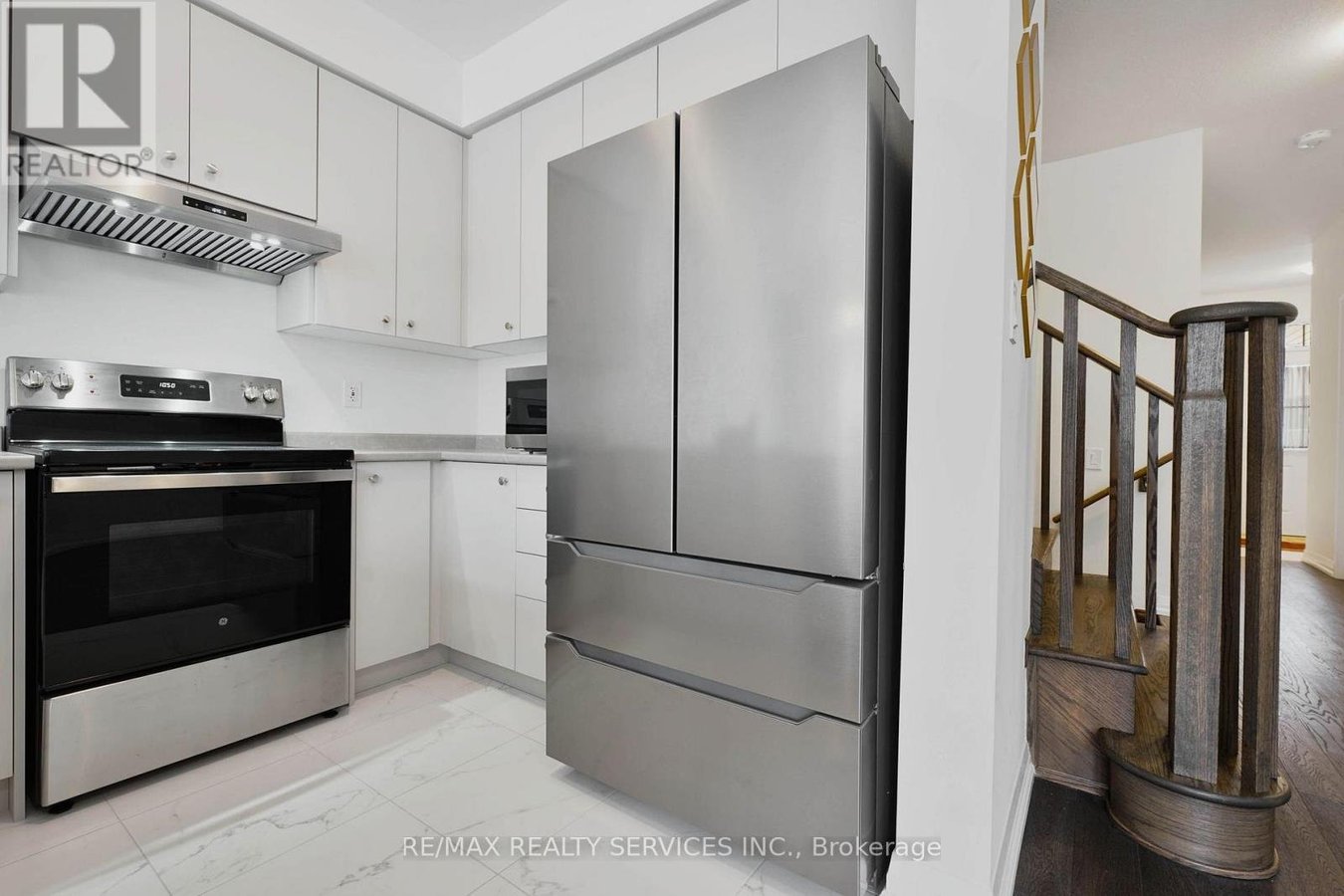 40 LONSDALE ROAD - Photo 16