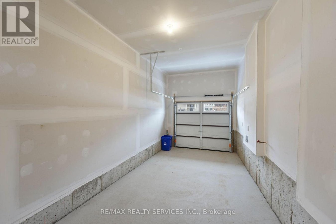 40 LONSDALE ROAD - Photo 32