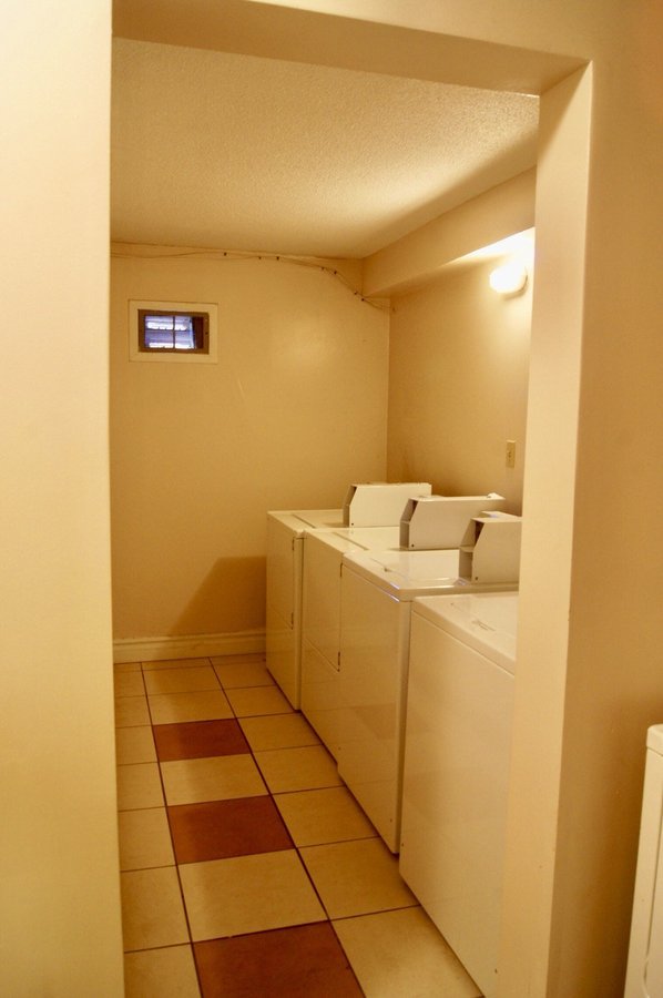 995 McLean Street - Photo 3