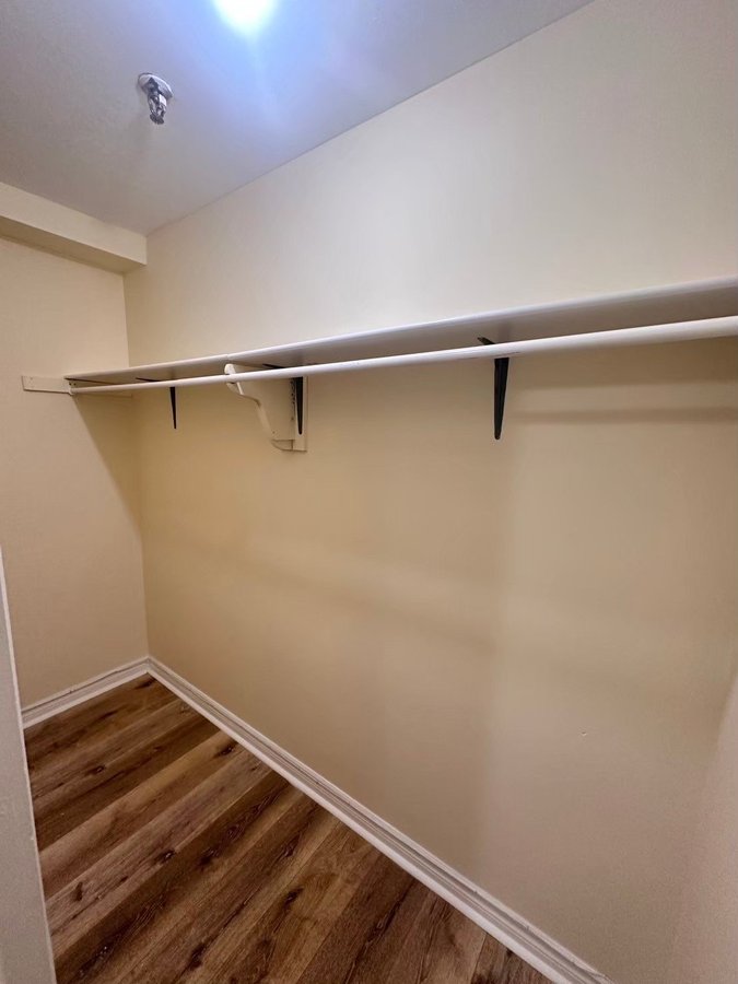 995 McLean Street - Photo 8