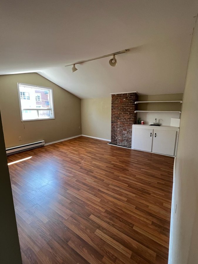 1024 Barrington Street - Photo 5