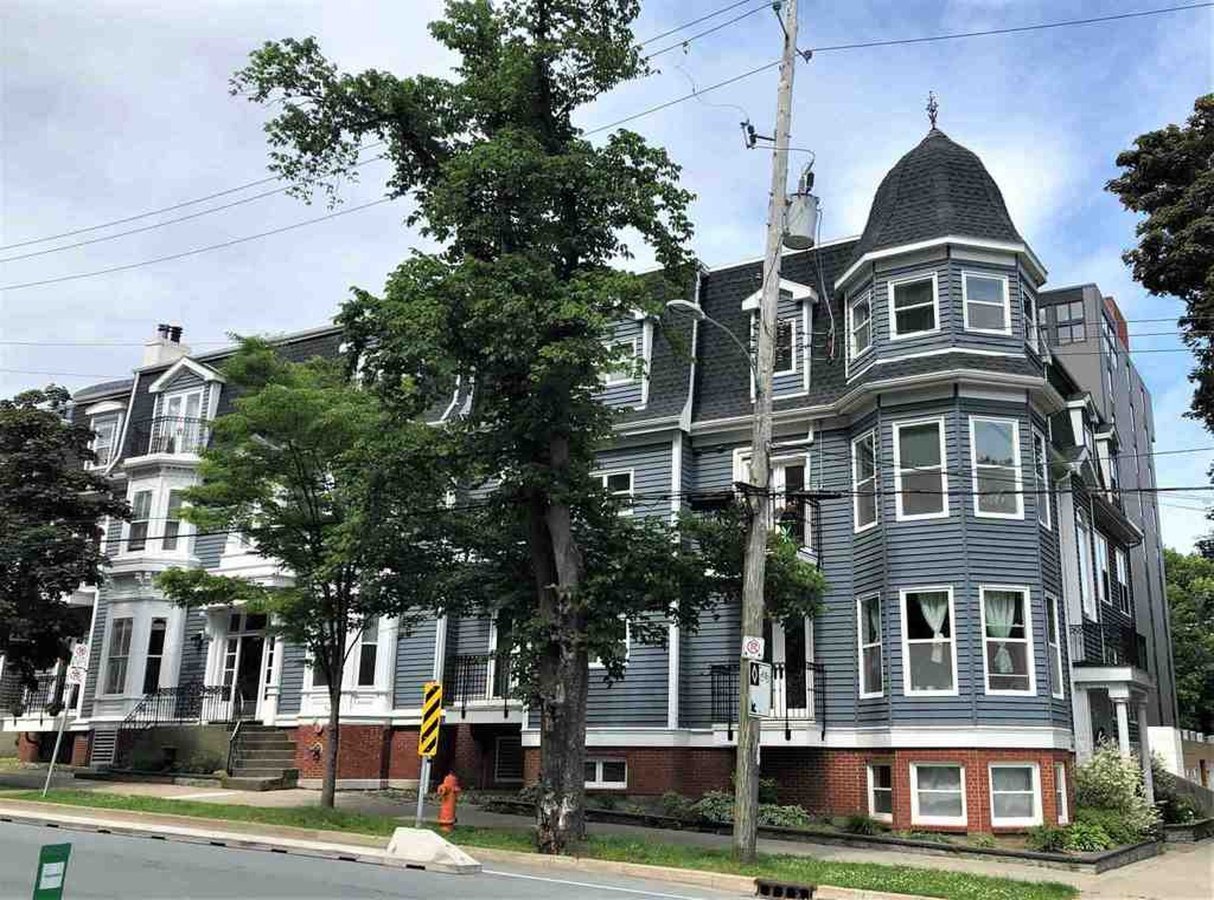 5691 Rhuland Street - Photo 2