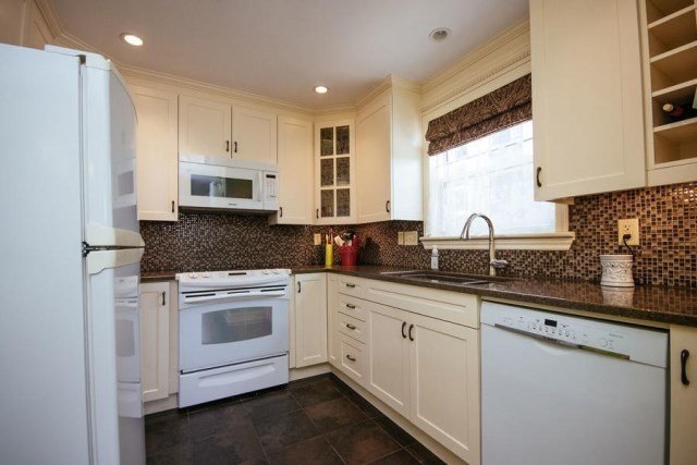 5691 Rhuland Street - Photo 6