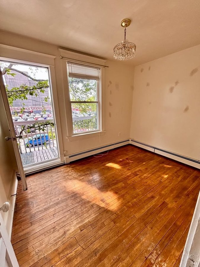 5733 McCully Street - Photo 5
