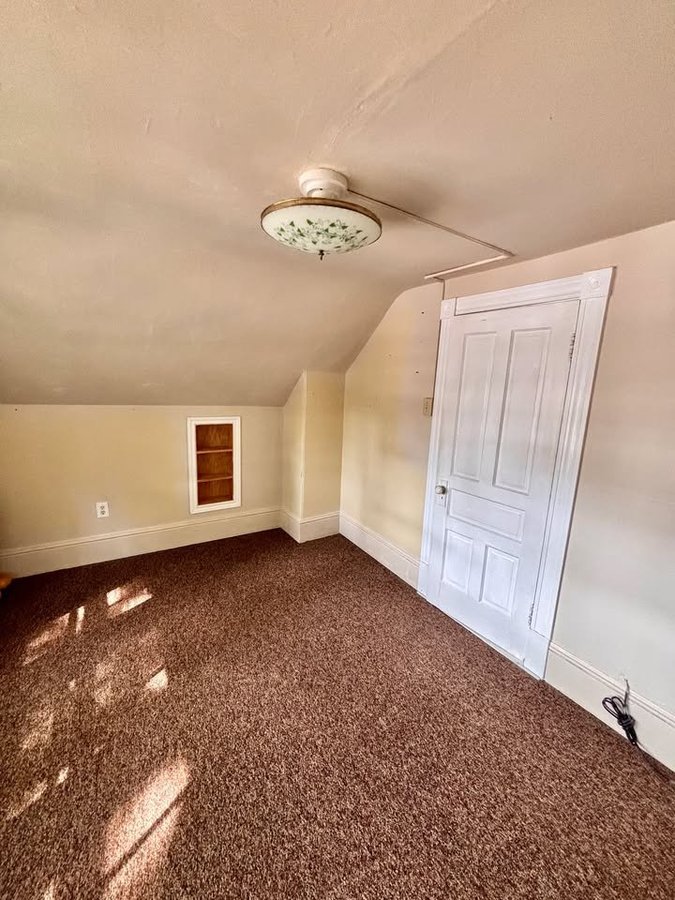 5733 McCully Street - Photo 12