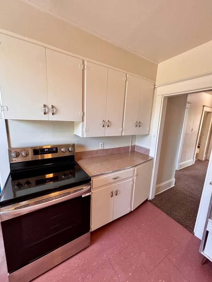 5733 McCully Street - Photo 3