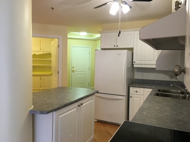 78 Regency Park Drive - Photo 6
