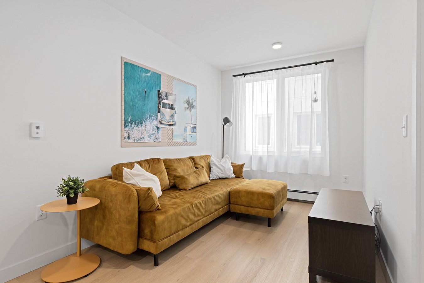1412 Seymour Street - Photo 3