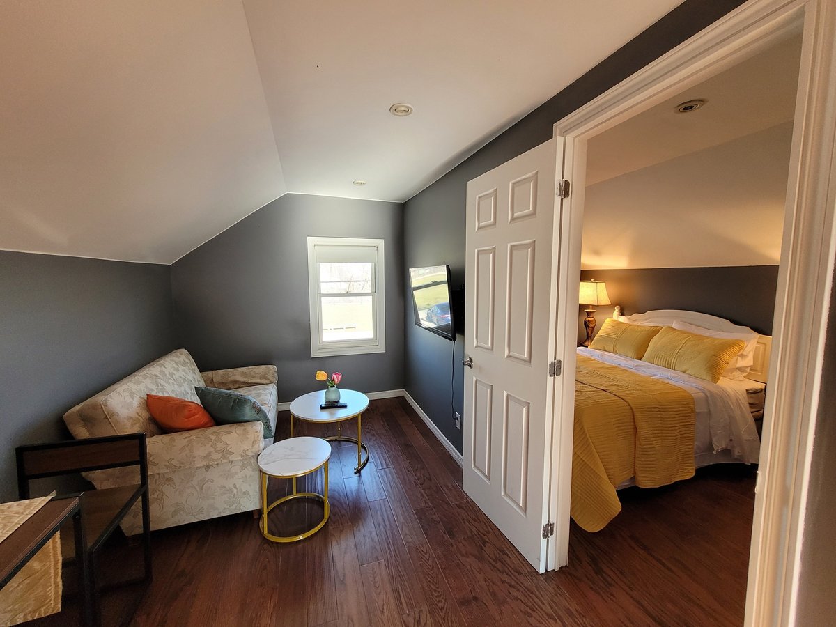 Rentals.ca Corktown Hamilton Apartments, Condos and Houses For Rent