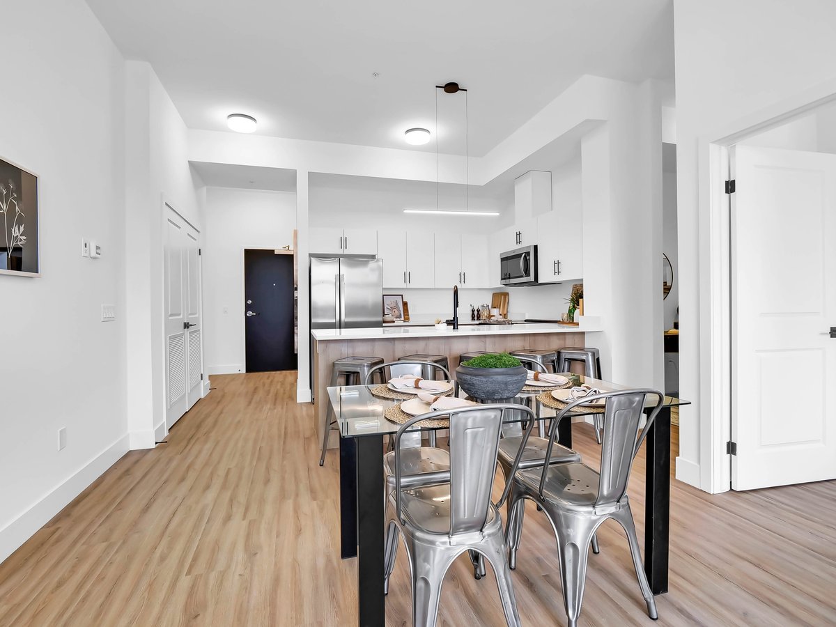 1076 Gainsborough Road - Photo 15