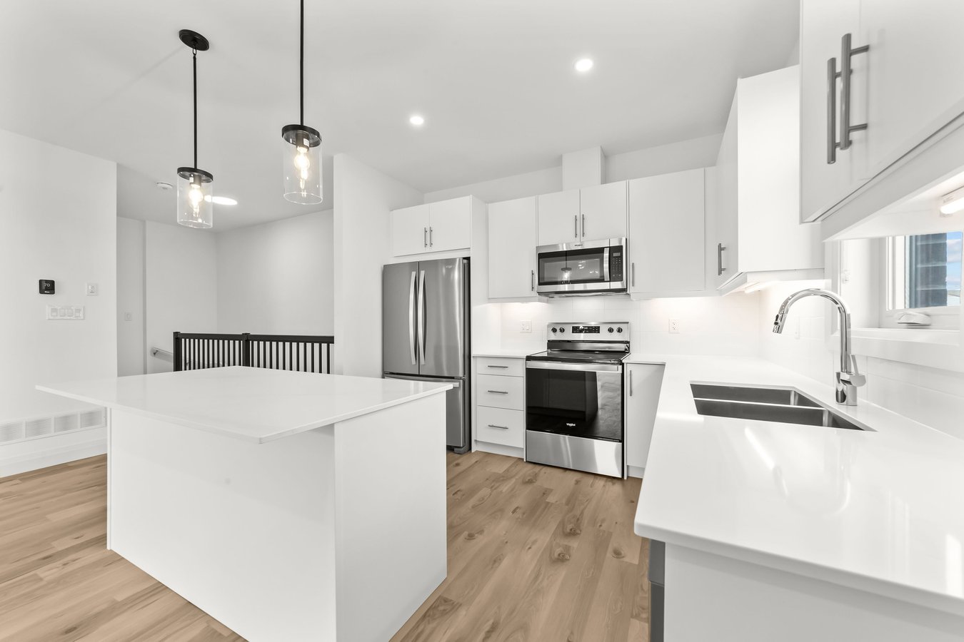 955 Catalpa Square - Photo 10