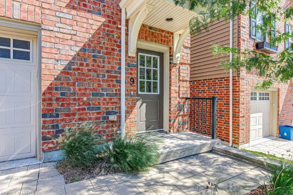 1850 Beaverbrook Avenue - Photo 5