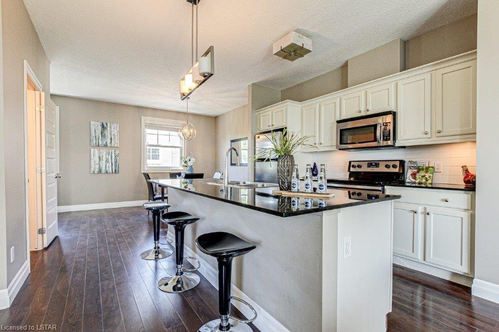 1850 Beaverbrook Avenue - Photo 9