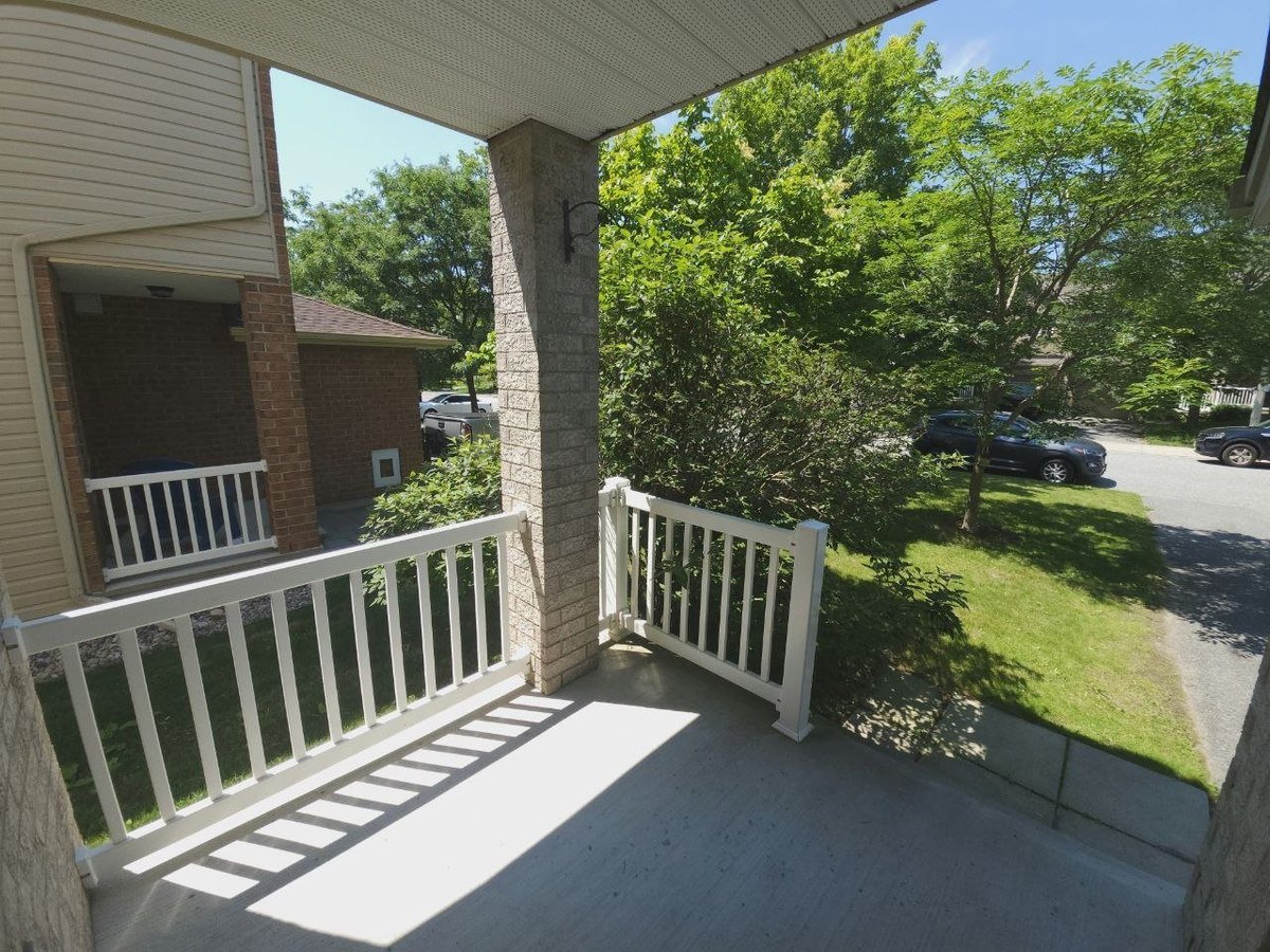 151 Tandalee Crescent - Photo 2