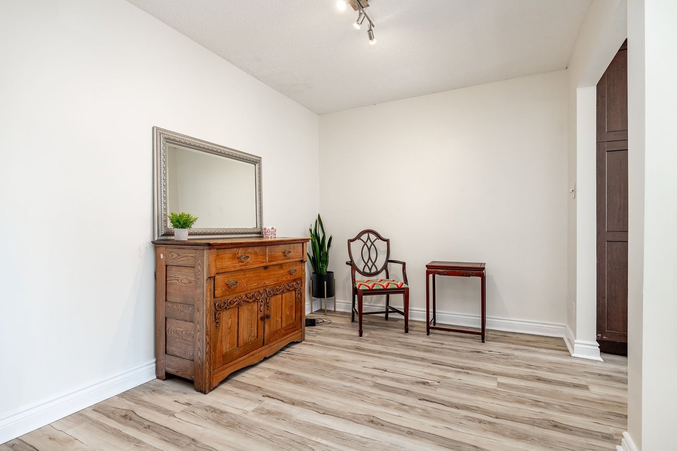 28 Peary Way - Photo 8