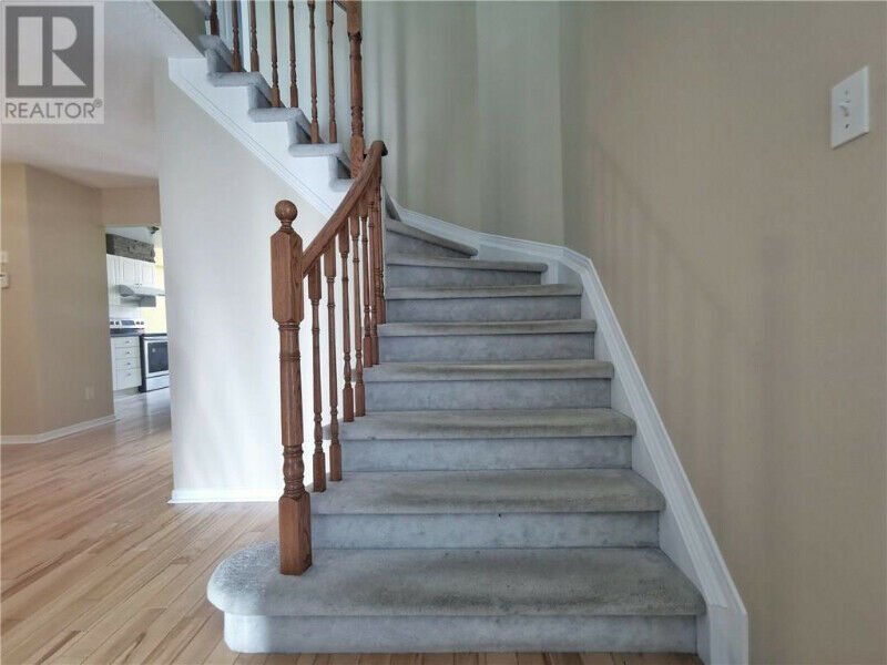 43 Helmsdale Drive - Photo 2