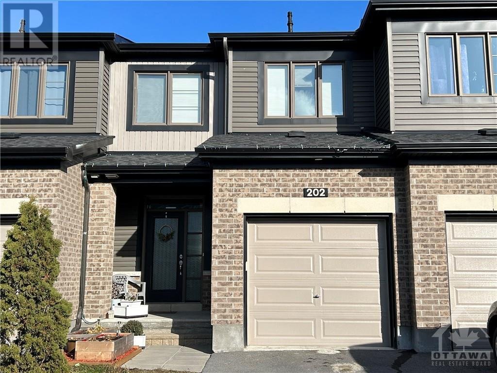 Apartments Condos And Houses For Rent Under 2 500 In Kanata apartments-condos-and-houses-for-rent-under-2-500-in-kanata