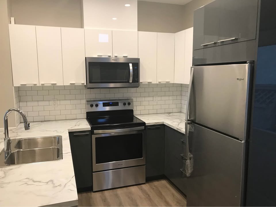 757 Francis Avenue - Photo 2