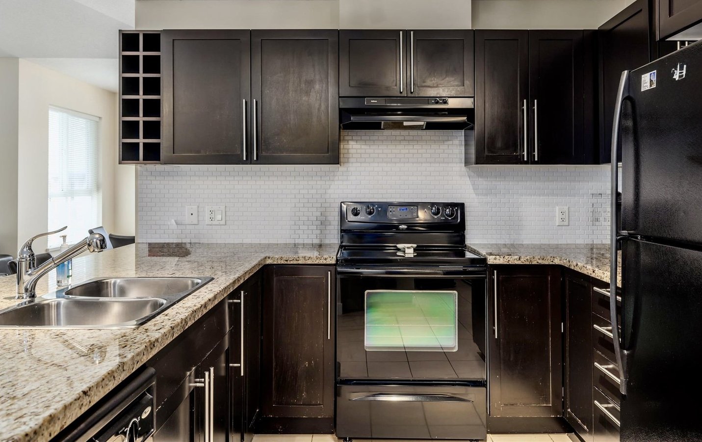 1093 Sunset Drive - Photo 5