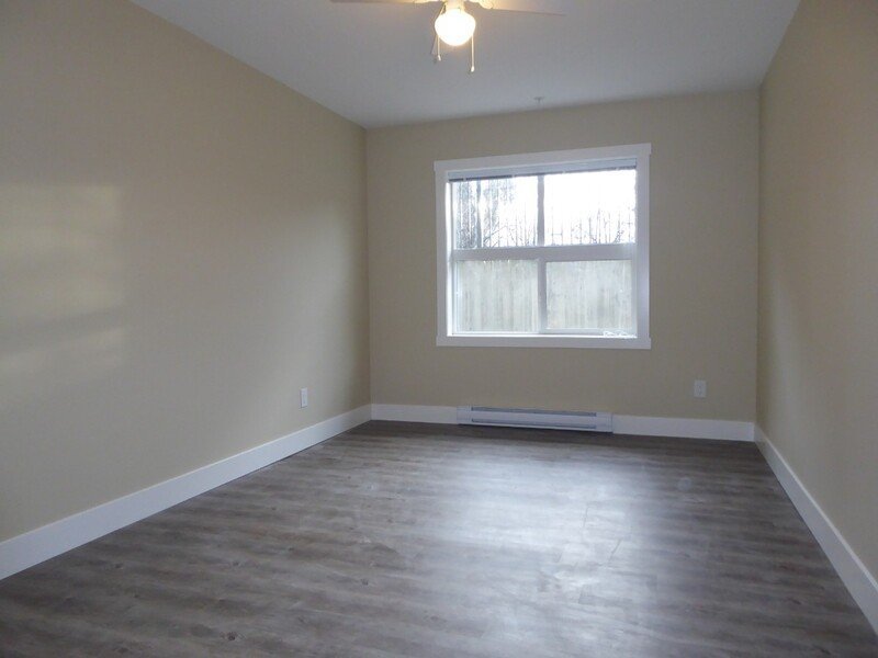 1477 Glenmore Road North - Photo 8