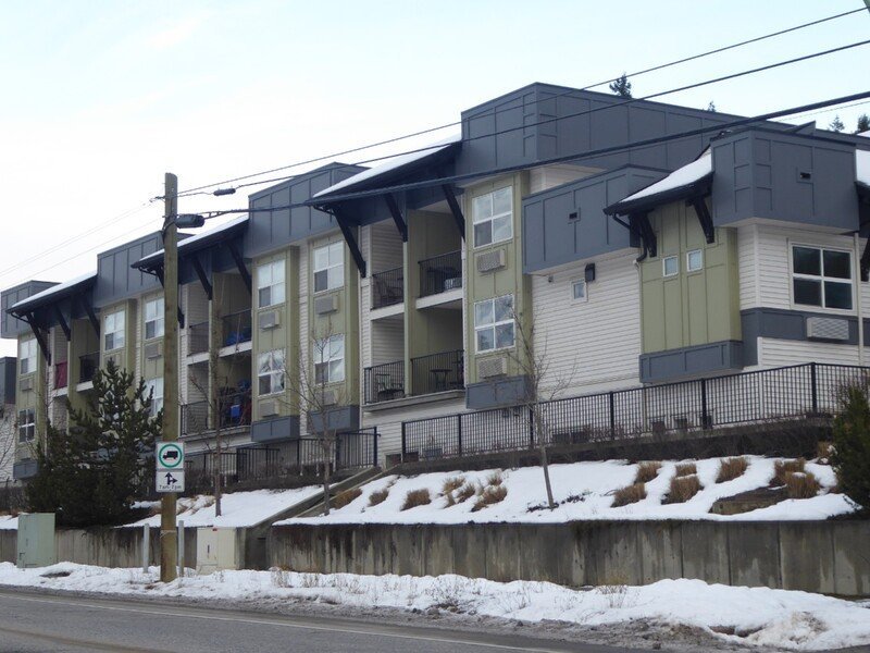 1477 Glenmore Road North - Photo 12