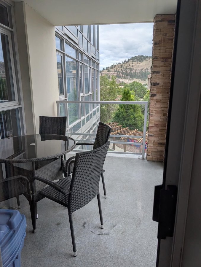 1075 Sunset Drive - Photo 12