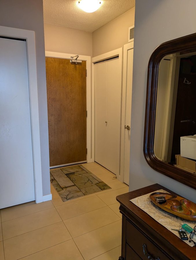 1075 Sunset Drive - Photo 9