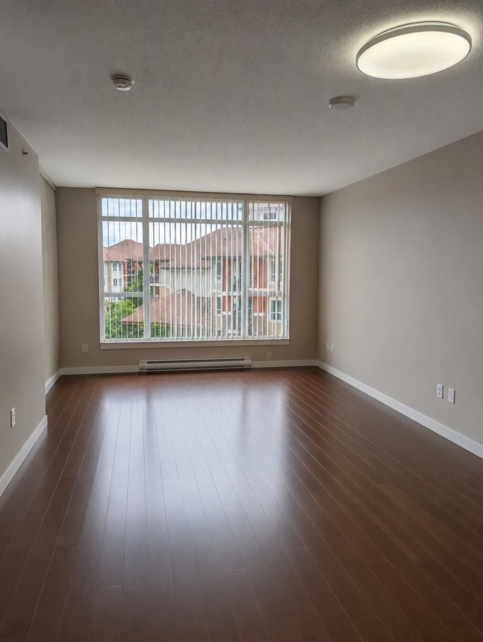 1075 Sunset Drive - Photo 6