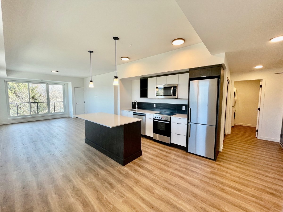 615 Rutland Road North - Photo 10
