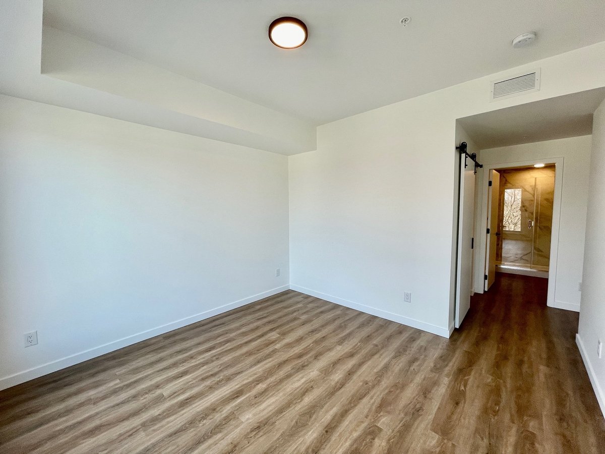 615 Rutland Road North - Photo 20