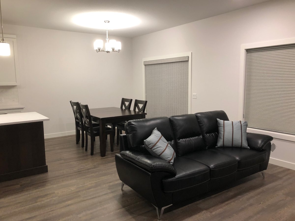 711 Yorkville Street - Photo 3