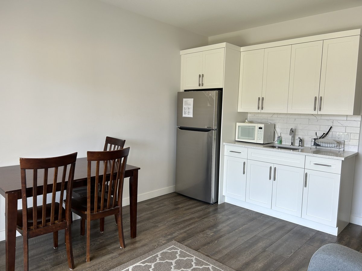 711 Yorkville Street - Photo 5