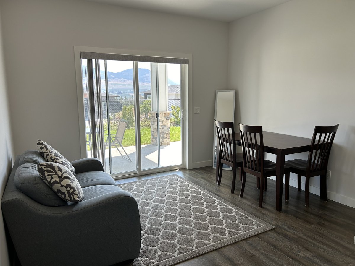 711 Yorkville Street - Photo 6