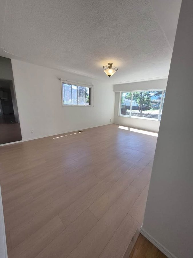 605 Fraser Road - Photo 7